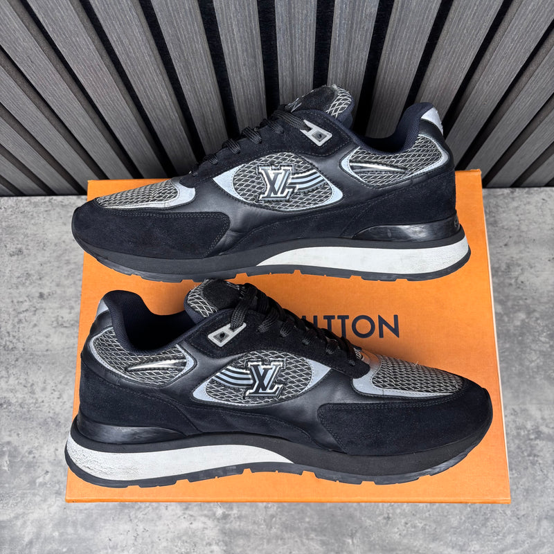 Louis Vuitton Run Away Black (EU42- Fit 8.5/9)