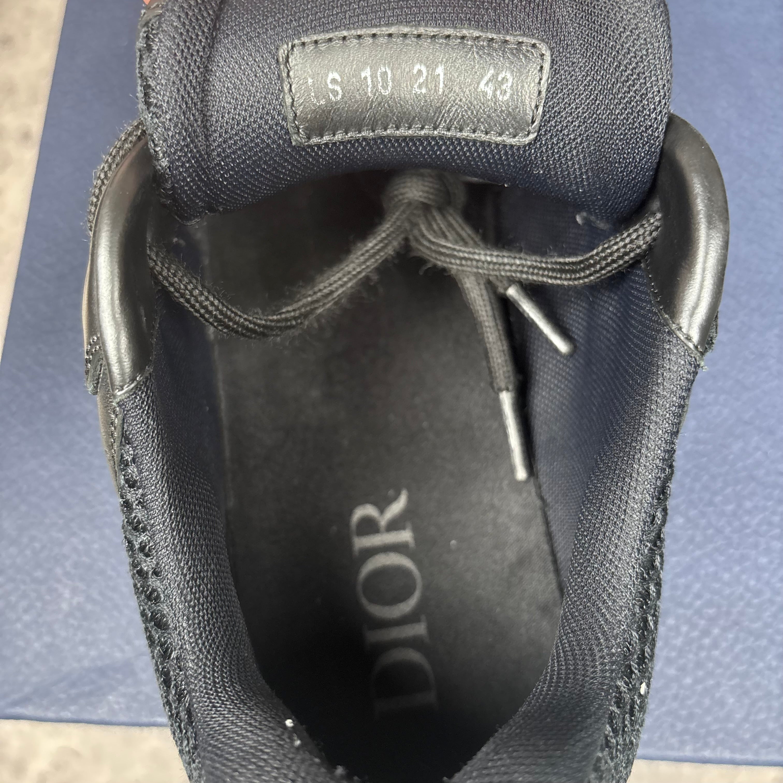 Dior B22 Black/White (EU43-Fit 9)