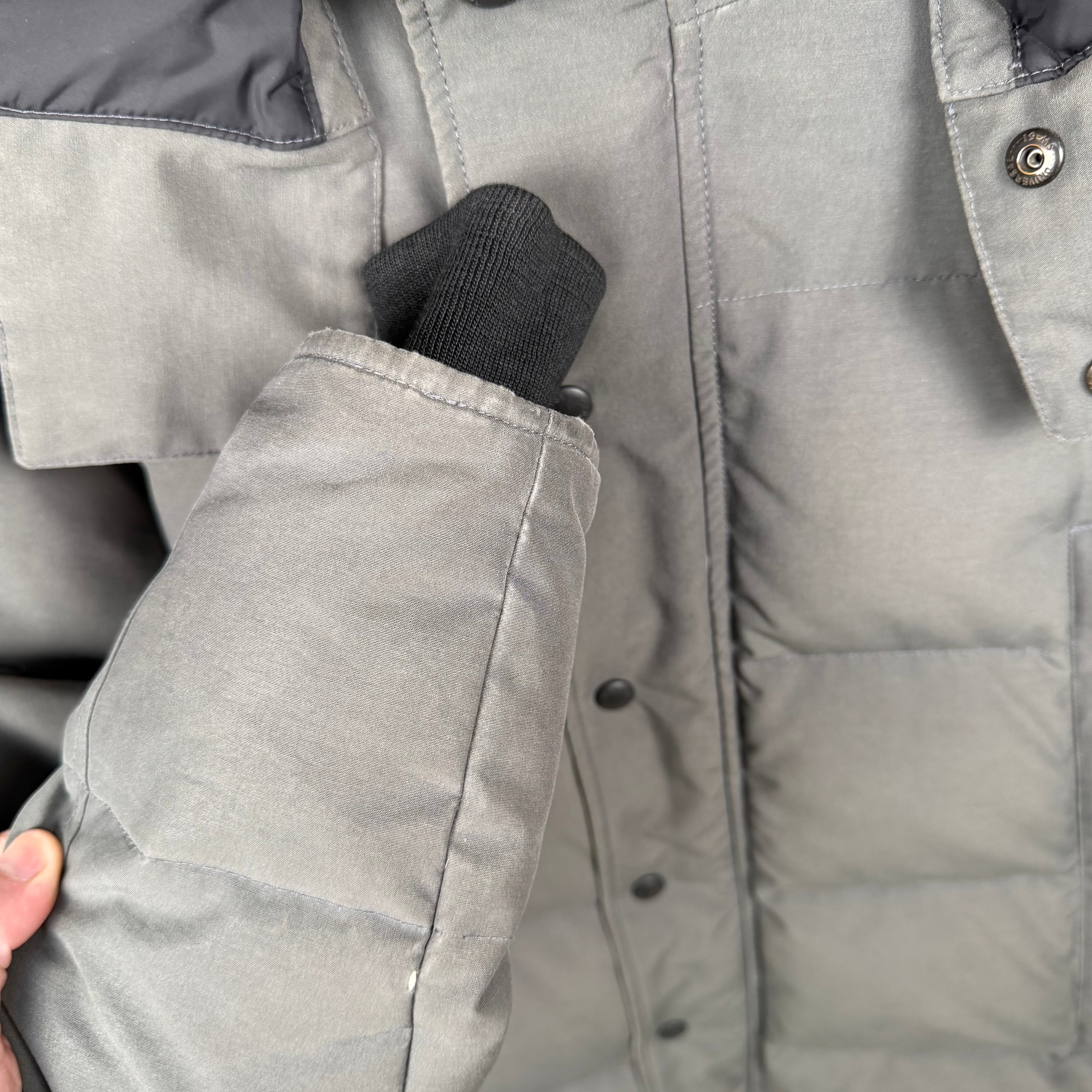 Canada Goose Wyndham Graphite Medium