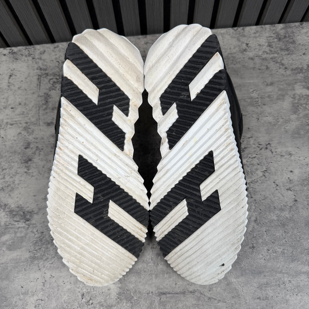 Hermes Bouncing Sneakers Black & White (EU41-Fit 7.5)